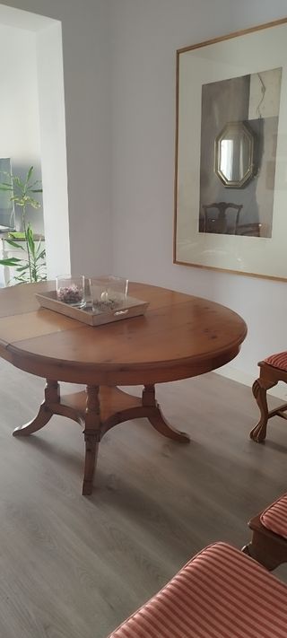Mesa de comedor de madera maciza