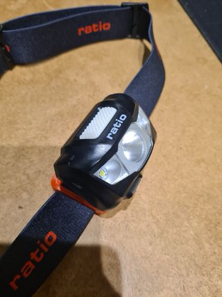 Linterna frontal senderismo recargable