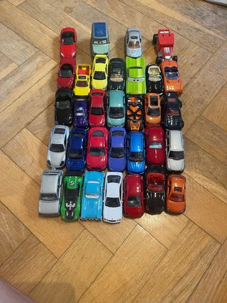 Coleccion de coches de juguete antiguos