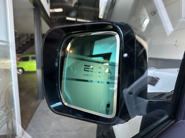 LAND ROVER Defender 3.0 P400 XDynam SE 90 4WD MHEV