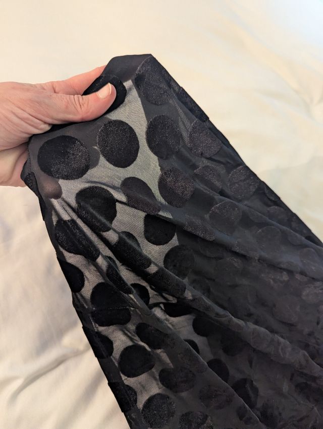 Vestido topos negro Mango