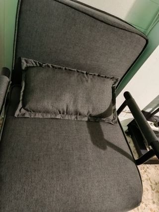 Sofas,convertible en cama nuevo y otro reclinable