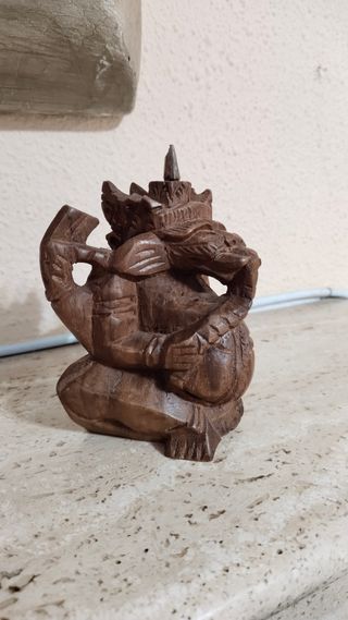 ANTIGUA GANESHA DE MADERA TALLADA