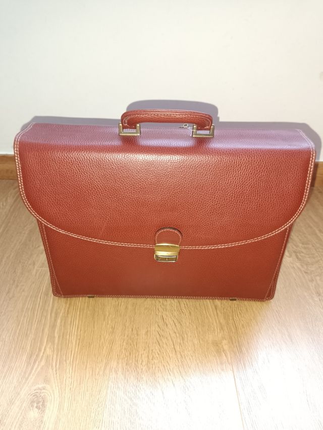 Maletín piel marrón