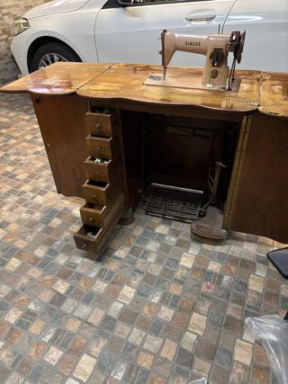 MAQUINA DE COSER MUY ANTIGUA SINGER