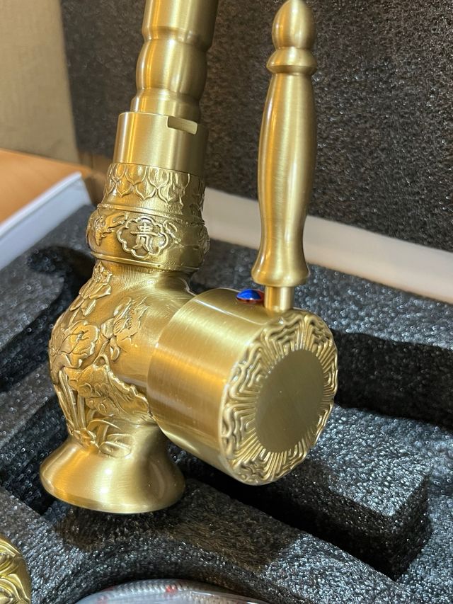 Rubinetto in ottone per lavello e lavello