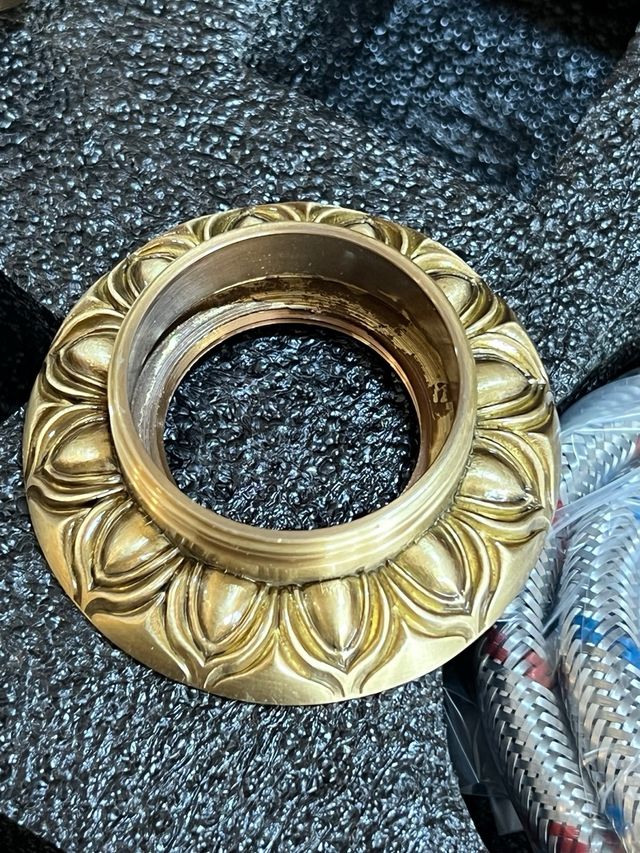 Rubinetto in ottone per lavello e lavello