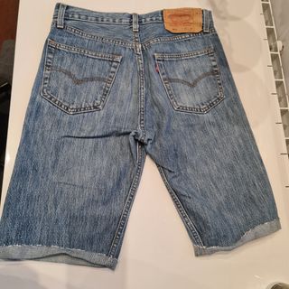 Pantalón Corto Levis 501 w30 L34