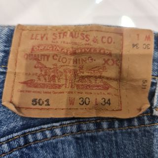 Pantalón Corto Levis 501 w30 L34