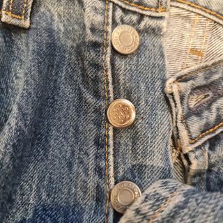 Pantalón Corto Levis 501 w30 L34