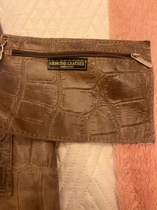 Bolso de piel marron