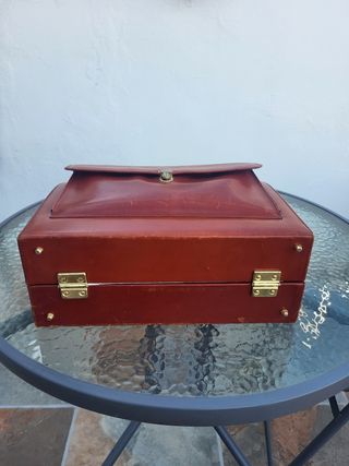 Maletín médico de piel, vintage.
