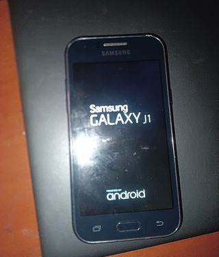 Samsung  j1