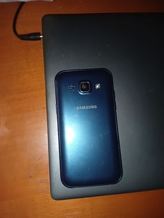 Samsung  j1