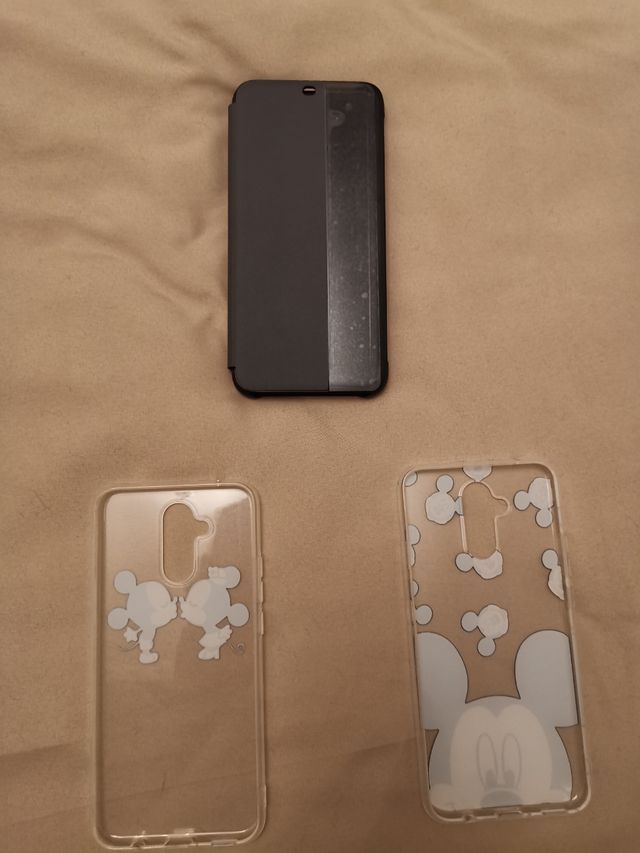 3 Carcasas Huawei Xperia Mate 20 Lite sin estrenar