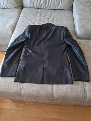 Traje negro con raya, talla 48 de ENE
