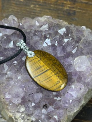 Ciondolo occhio di tigre