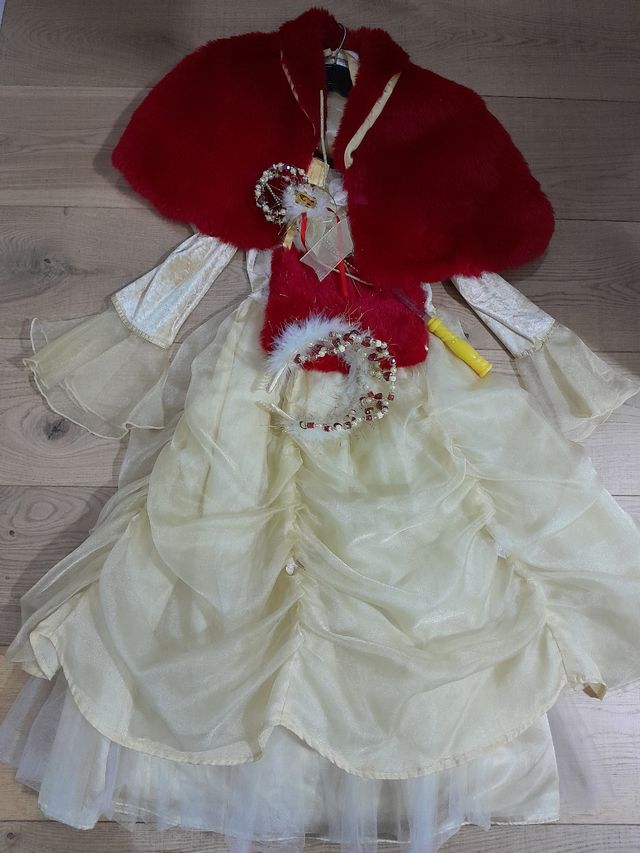 Disfraz de Bella comprado en Eurodisney