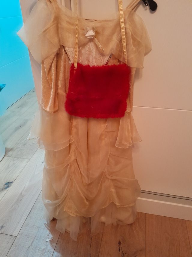 Disfraz de Bella comprado en Eurodisney