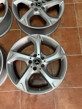 LLANTAS MERCEDES GLA 2018