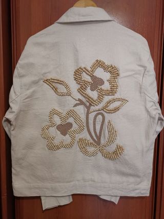 Chaqueta Abalorios Zara 
