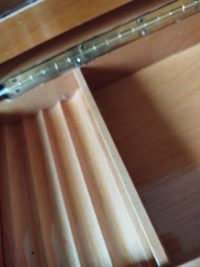 Vintage. Caja cigarrera