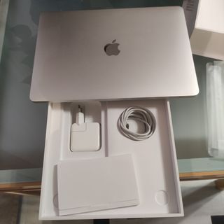 Macbook Air 13-inch 