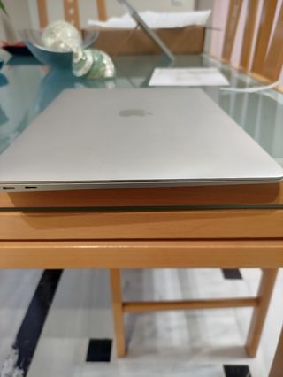 Macbook Air 13-inch 