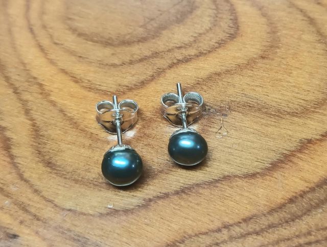 Pendientes de perla gris y plata