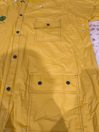 Chubasquero amarillo