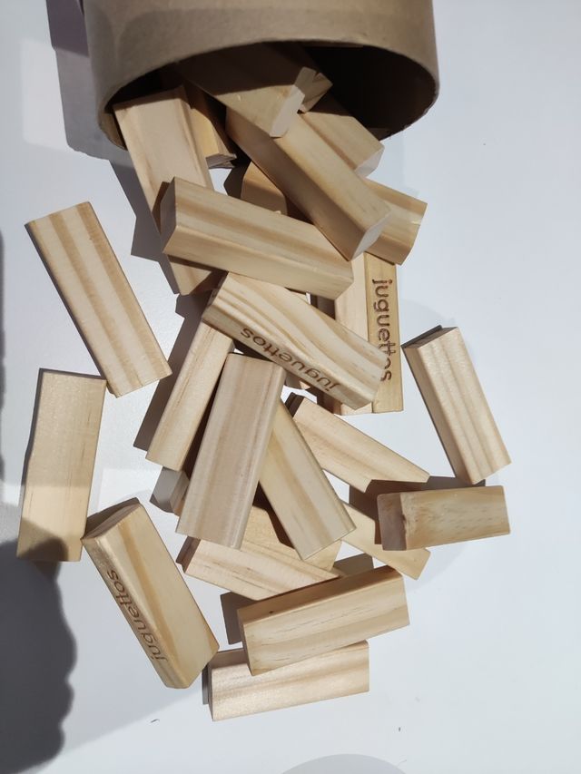Bloques de madera apilables