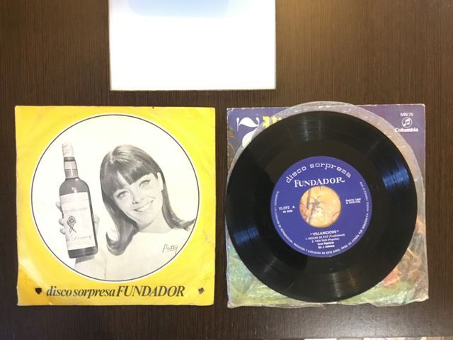 VINILO, DISCO SORPRESA FUNDADOR.