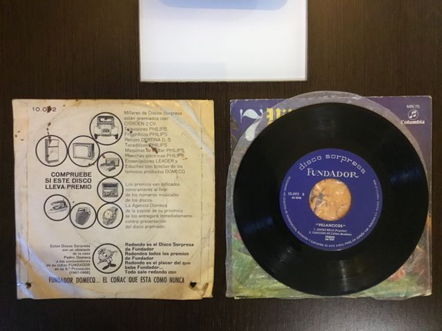VINILO, DISCO SORPRESA FUNDADOR.