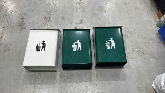 Pattumiera metallica