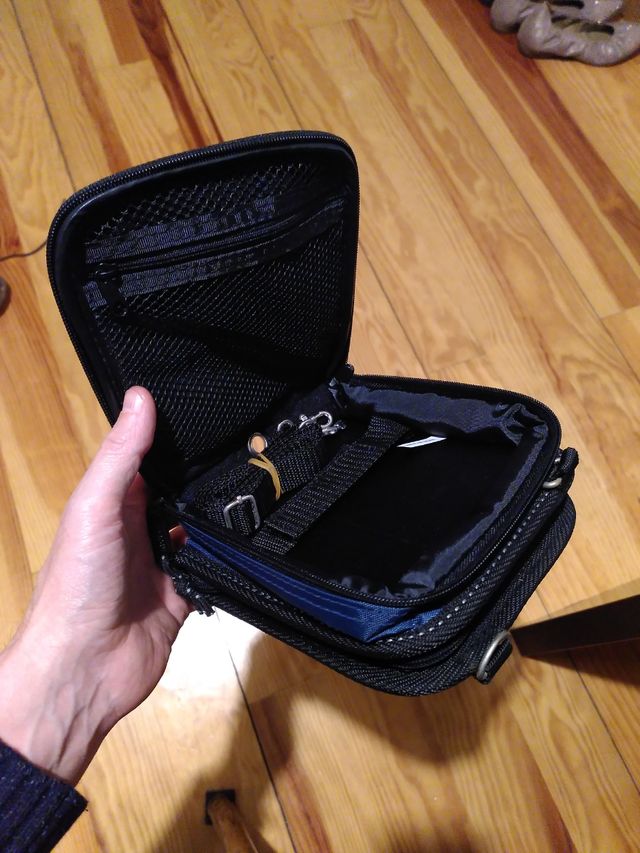 Estuche para reproductor de CD y CDs