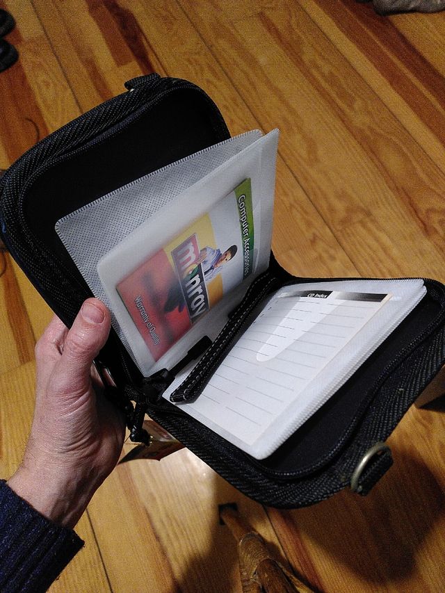 Estuche para reproductor de CD y CDs