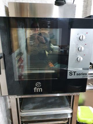 Horno de panaderia con condensador
