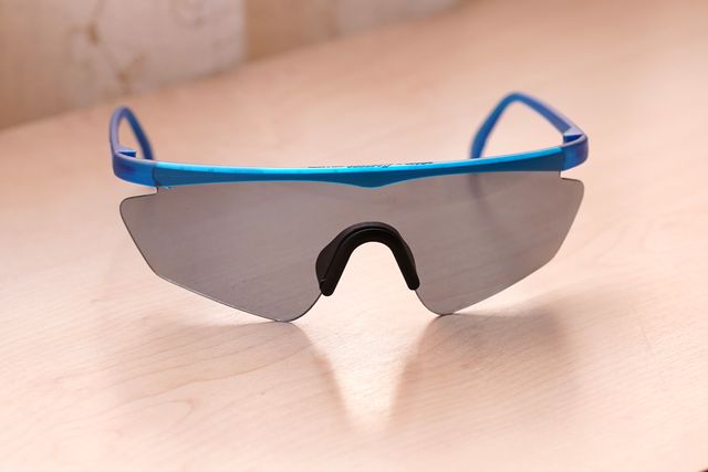 Gafas Adidas vintage nuevas, azul, súper ligeras