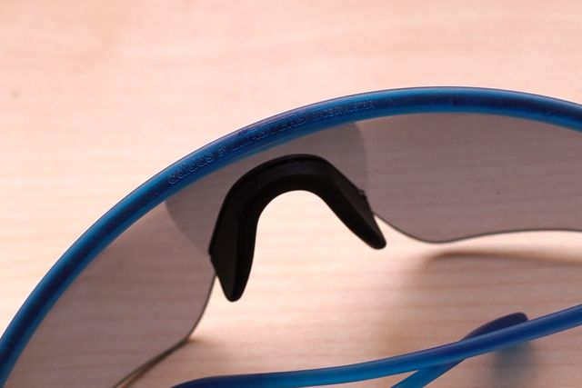 Gafas Adidas vintage nuevas, azul, súper ligeras