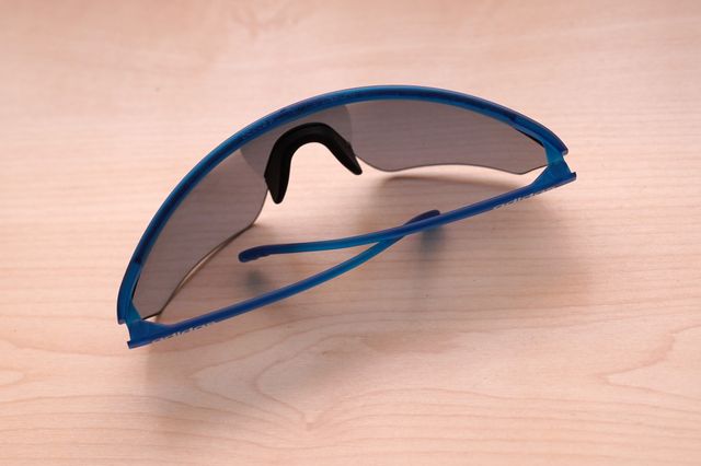 Gafas Adidas vintage nuevas, azul, súper ligeras