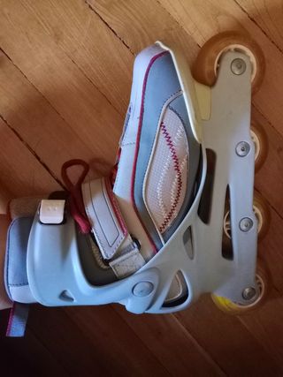 Patines en línea, impecables! PVP: 79 €.