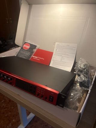 Focusrite Clarett OctoPre Preamplificador