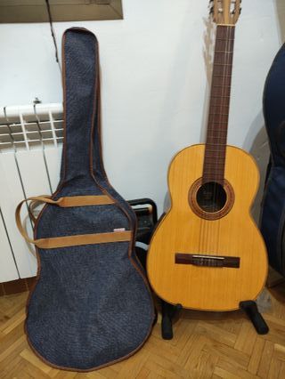 Guitarra clásica Roca