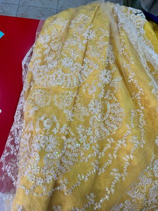 Traje de Fallera Siglo Amarillo y Blanco