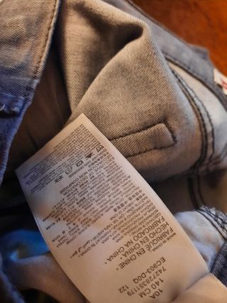 Pantalon levis 10 años