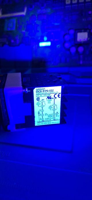Controlado de temperatura omrom E5B 60 cada uno