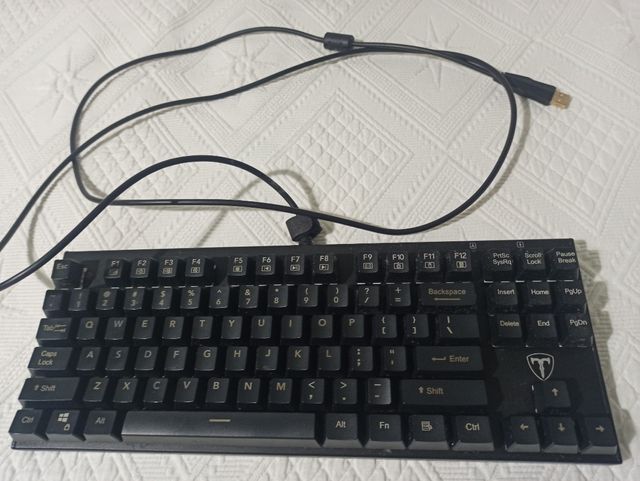 Mechanical gaming keyboard