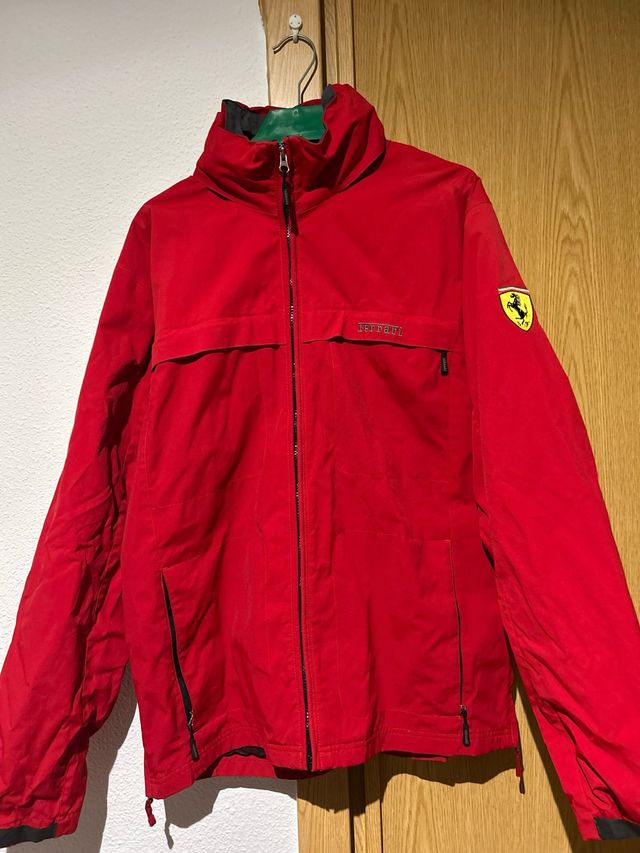 Chaqueta Ferrari roja talla XL hombre