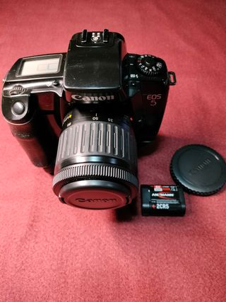 CANON EOS 5