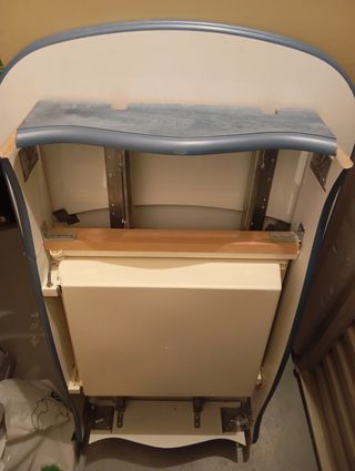 Mesa de cocina nueva a extrenar. Esta desmontada.